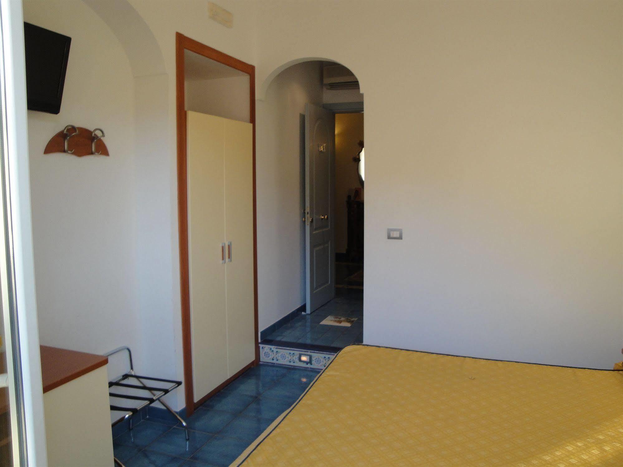 Meuble Casa Mannini Rooms Maiori Exteriör bild